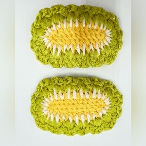 Crochet Set of Snap Clip Barrettes New Scallop Edge Green